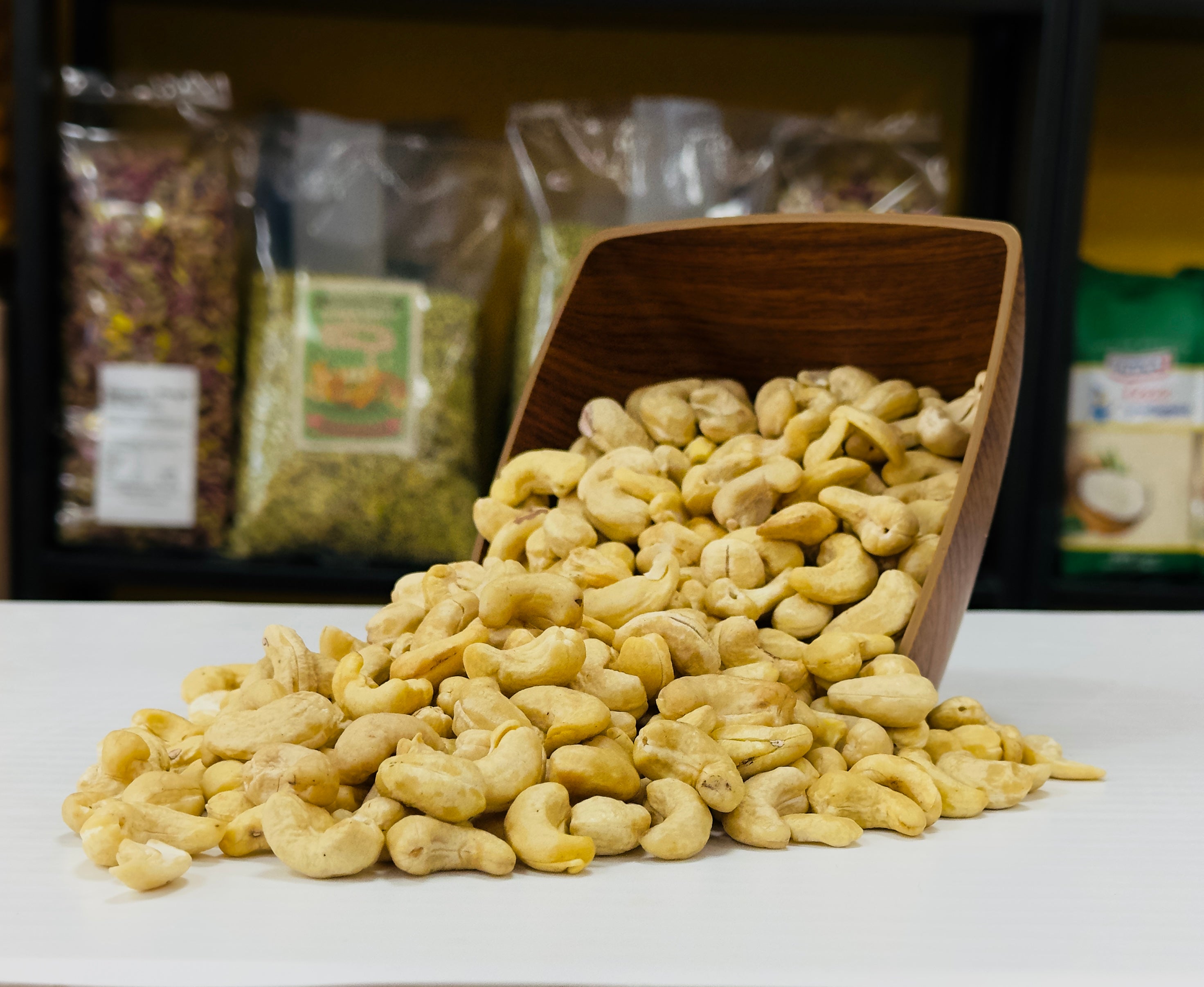 Anacardi al Naturale 5Kg - Frutta Secca - Schiaccia & Mangia  - fruttasana.com